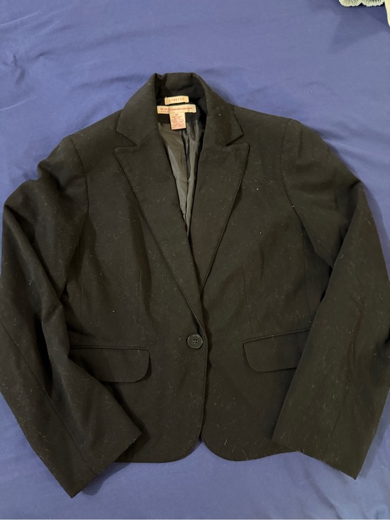 Nine & Co. Jackets & Blazers - Nine & Co. Black Single-Button Blazer